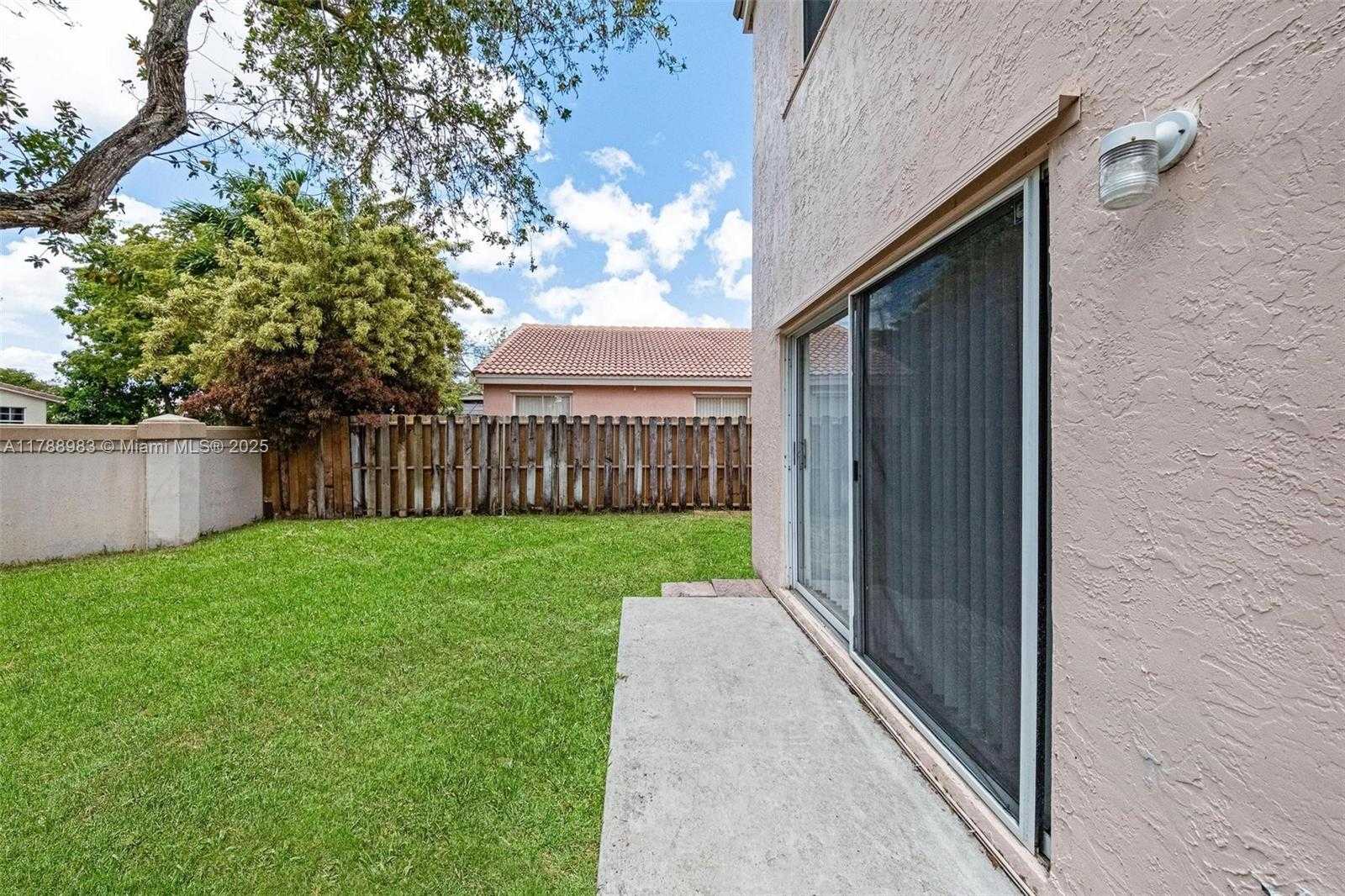 Small Image of 6231 ISLAND WAY, Margate Number 42