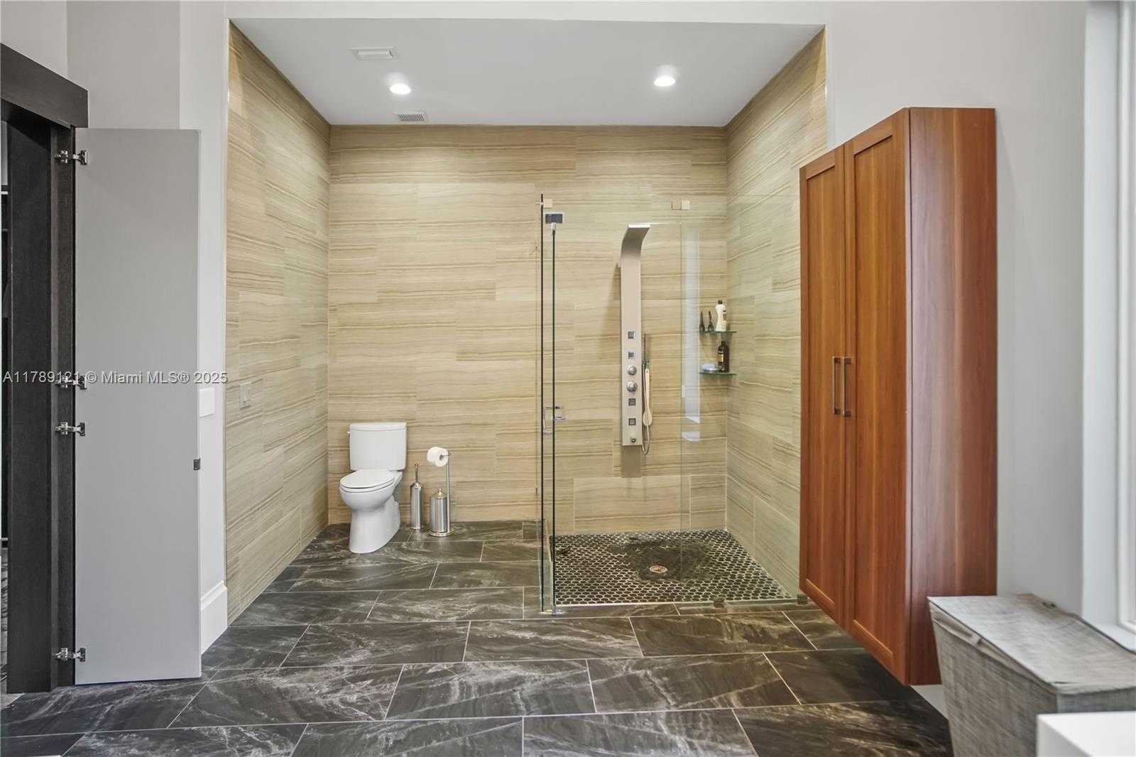 Small Image of 4662 SAXON RD, Coconut Creek Number 21