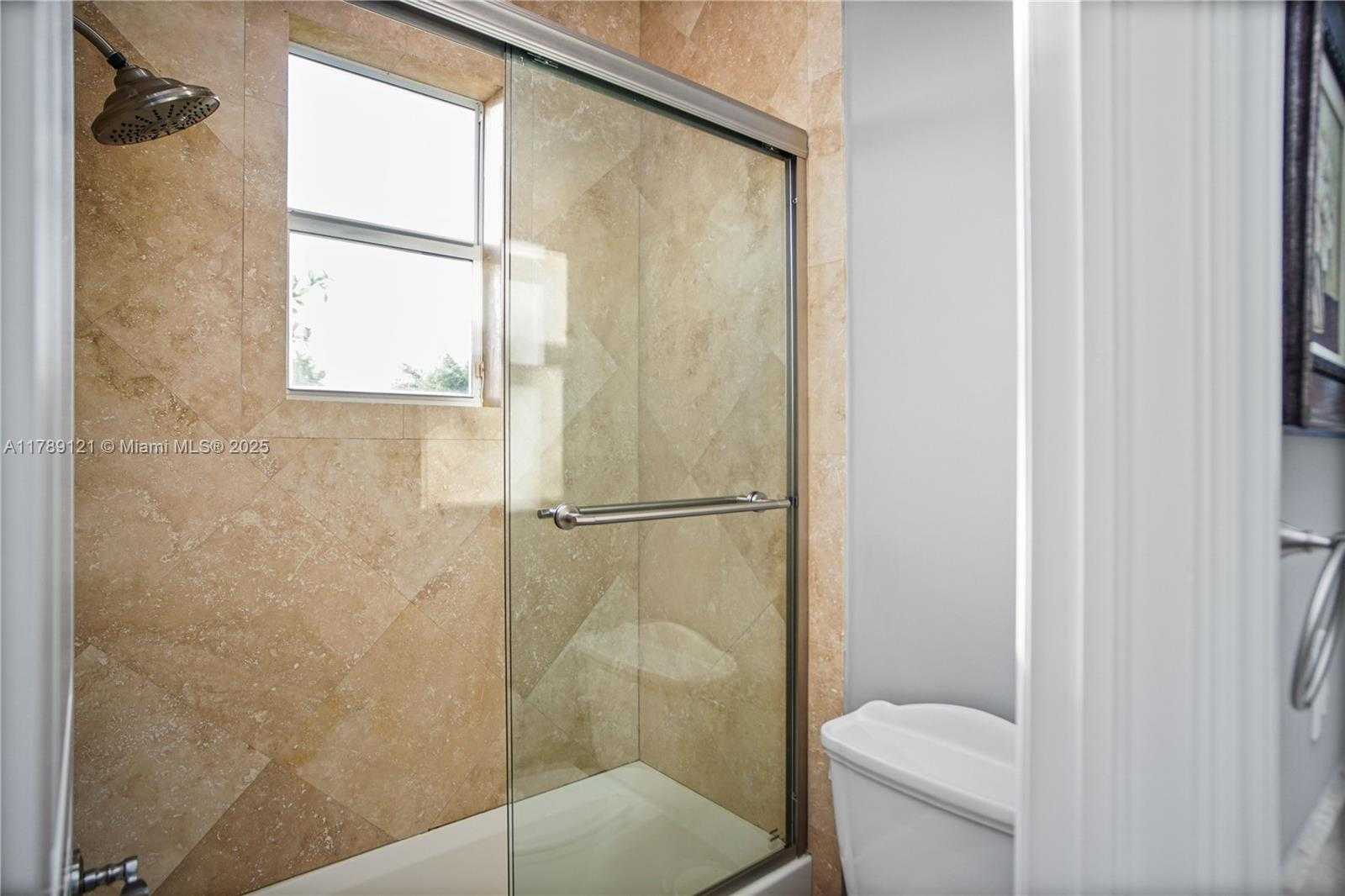 Small Image of 4662 SAXON RD, Coconut Creek Number 32