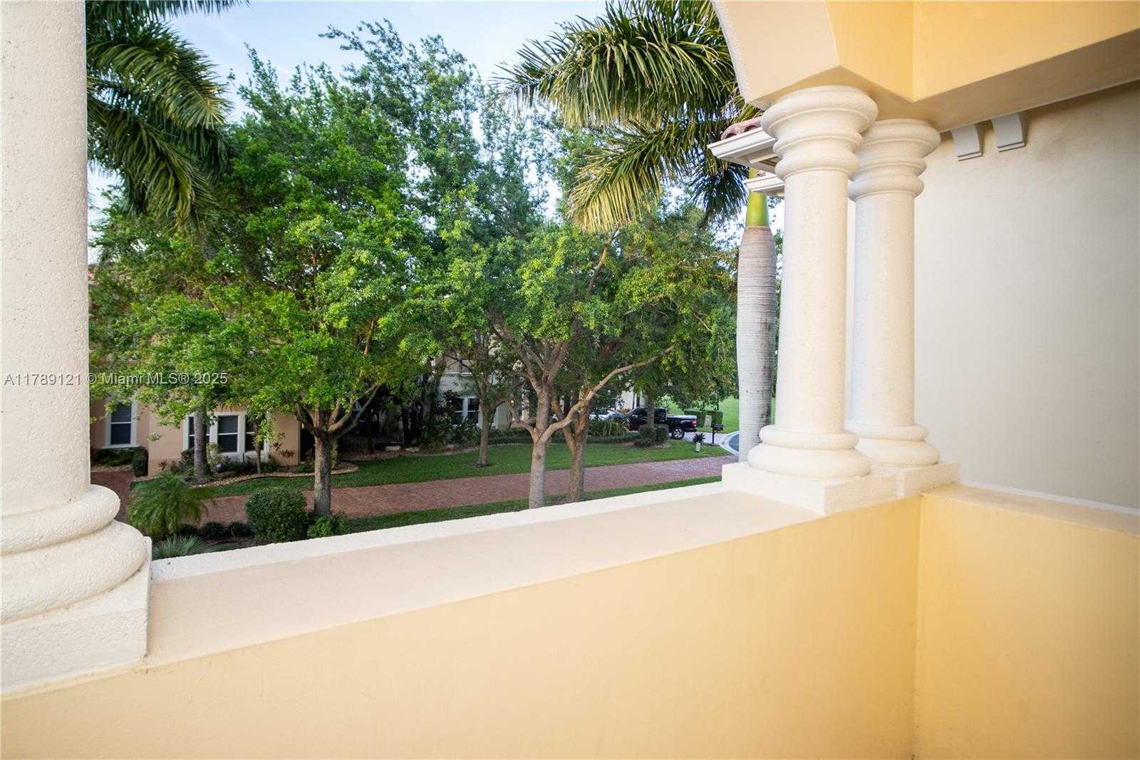Small Image of 4662 SAXON RD, Coconut Creek Number 34