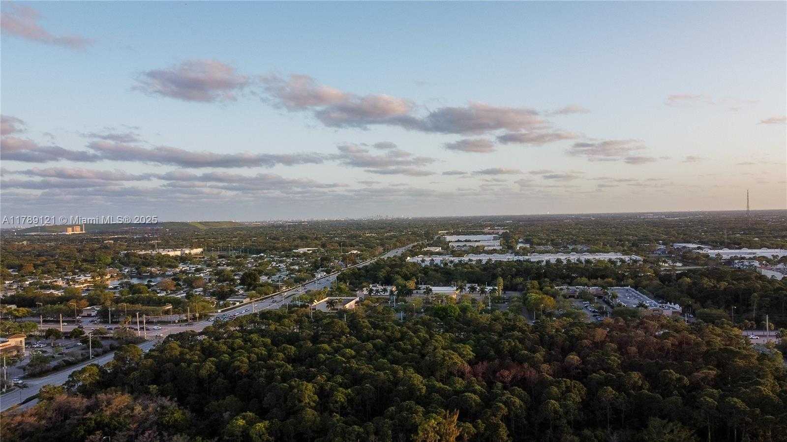 Small Image of 4662 SAXON RD, Coconut Creek Number 45
