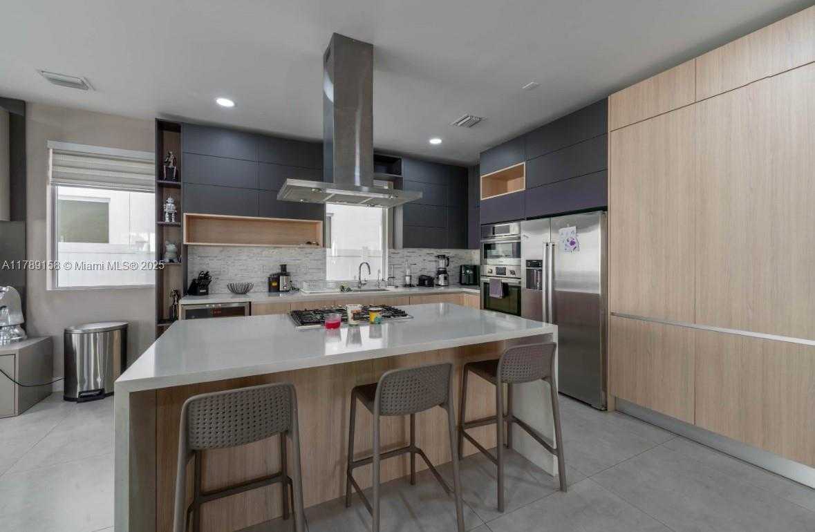 Small Image of 9791 NORTH WEST 75TH ST, Doral Number 13