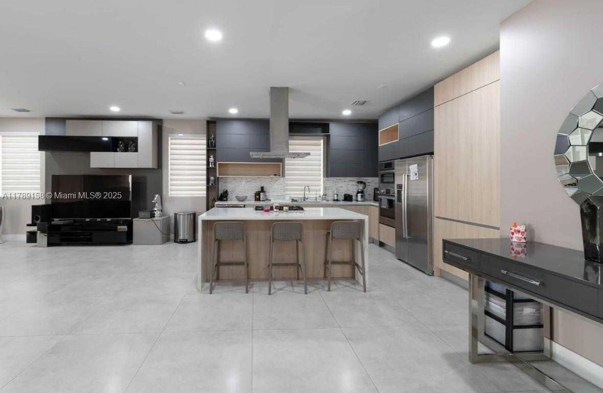 Small Image of 9791 NORTH WEST 75TH ST, Doral Number 14