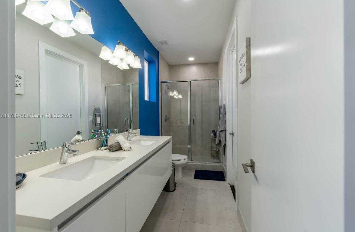 Small Image of 9791 NORTH WEST 75TH ST, Doral Number 20