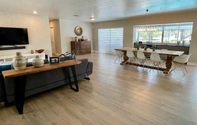 Small Image of 17020 SOUTH WEST 87TH AVE, Palmetto Bay Number 5