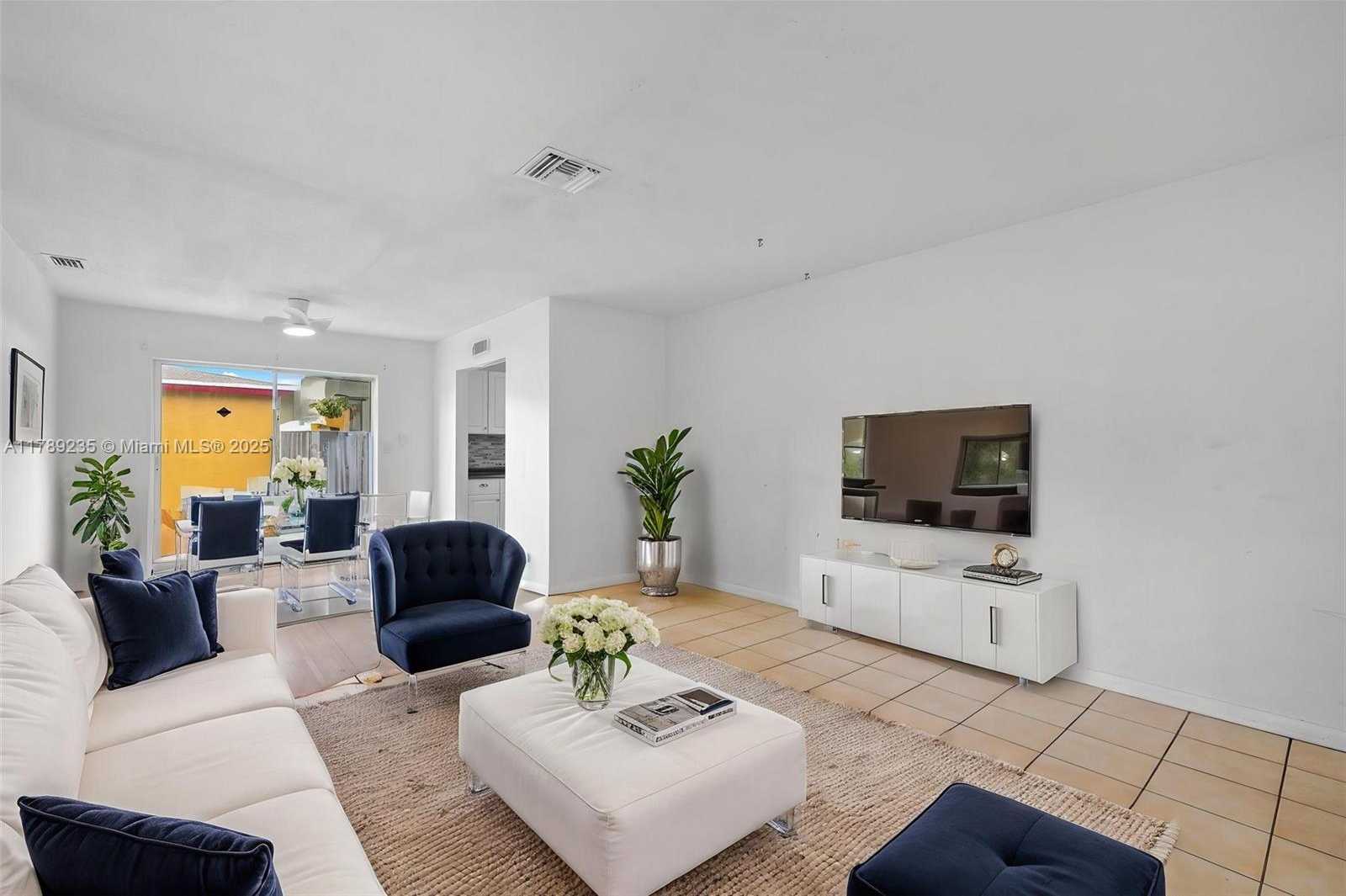 Small Image of 1920 NORTH 66TH AVE, Hollywood Number 14