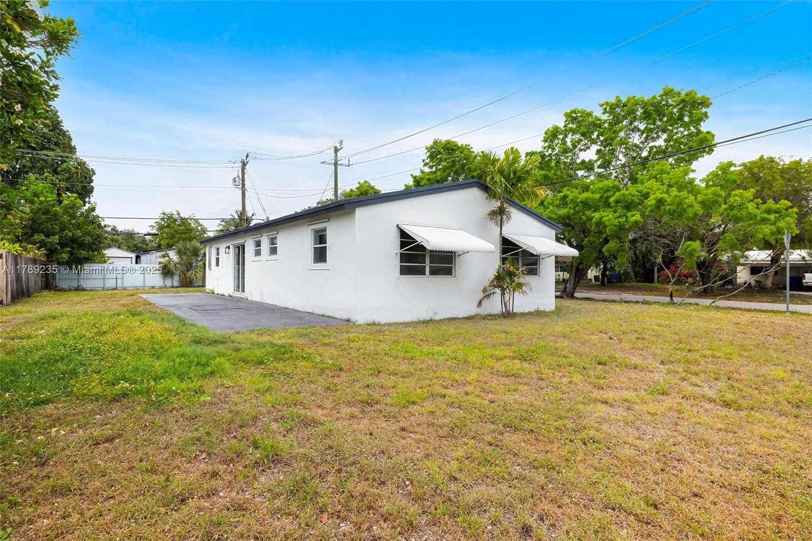 Small Image of 1920 NORTH 66TH AVE, Hollywood Number 31