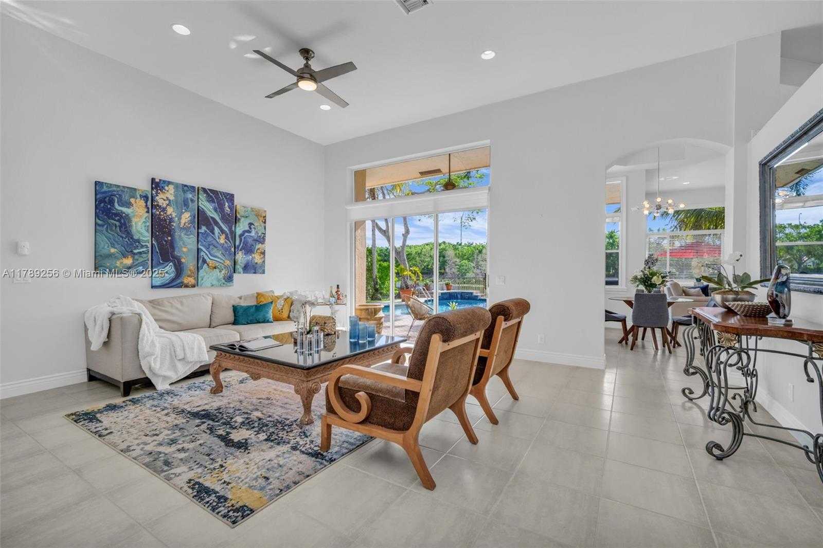 Small Image of 3739 OAK RIDGE CIR, Weston Number 28