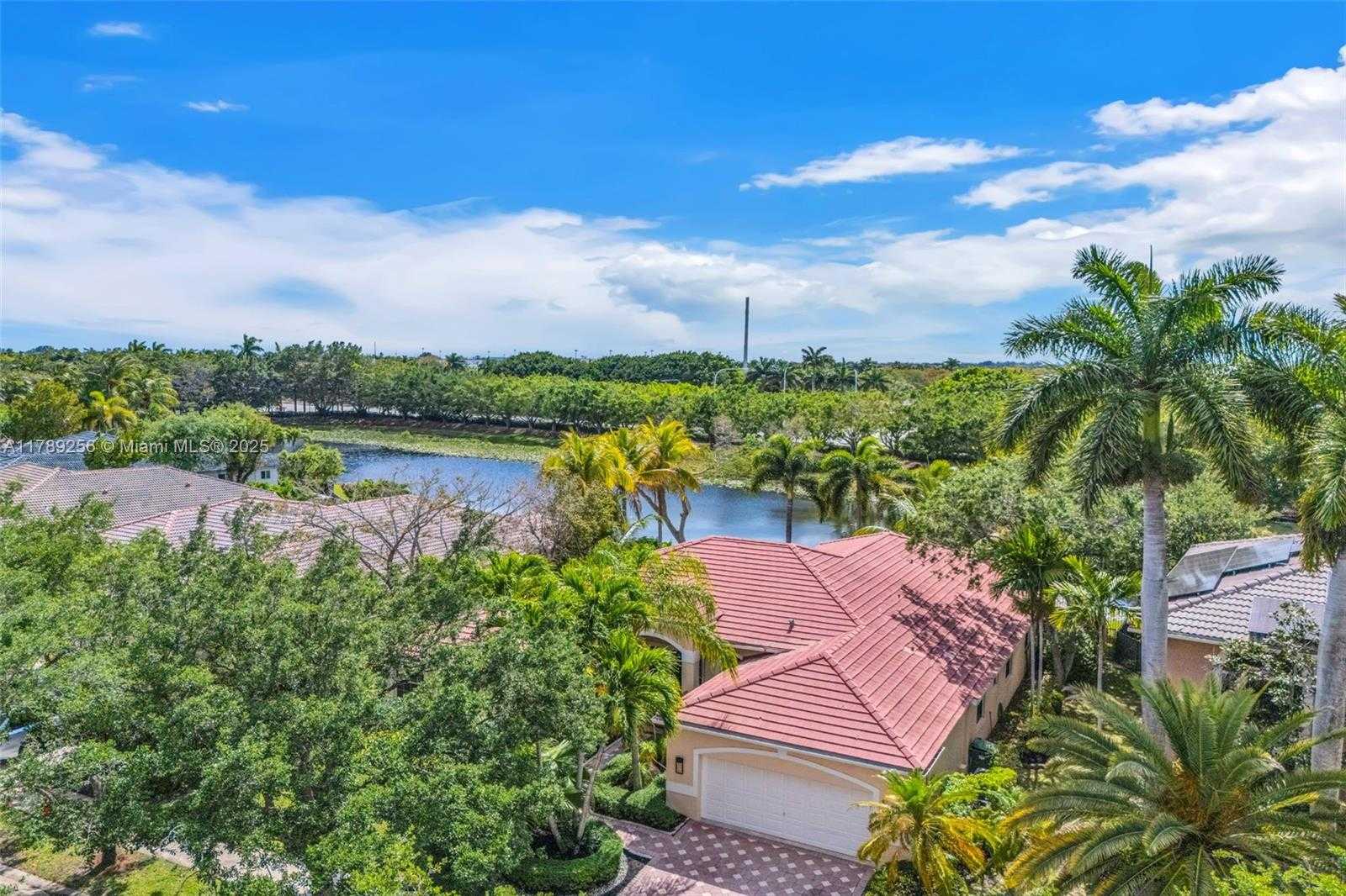Small Image of 3739 OAK RIDGE CIR, Weston Number 3
