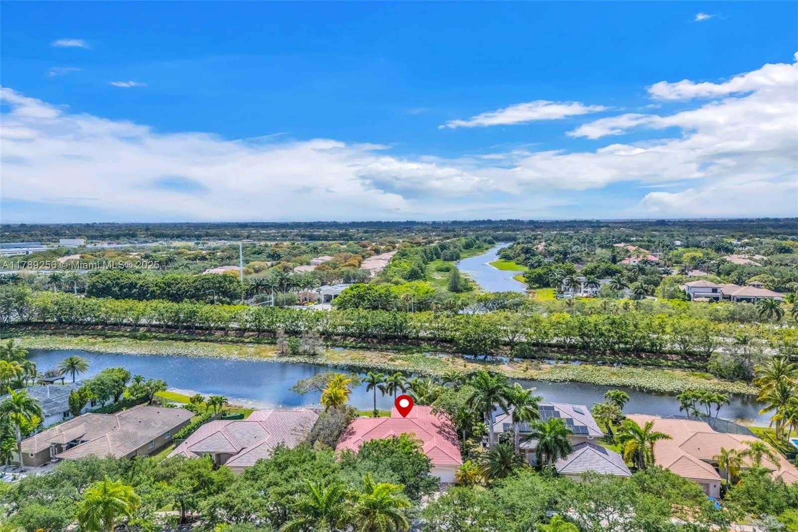 Small Image of 3739 OAK RIDGE CIR, Weston Number 4
