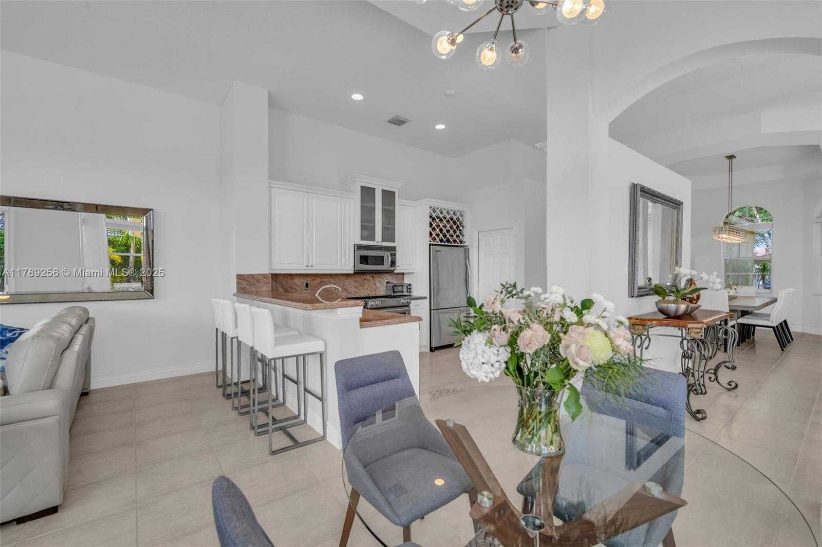 Small Image of 3739 OAK RIDGE CIR, Weston Number 45