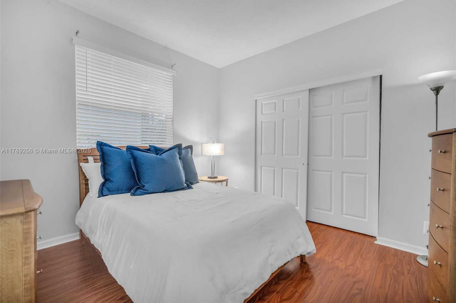 Small Image of 3739 OAK RIDGE CIR, Weston Number 54