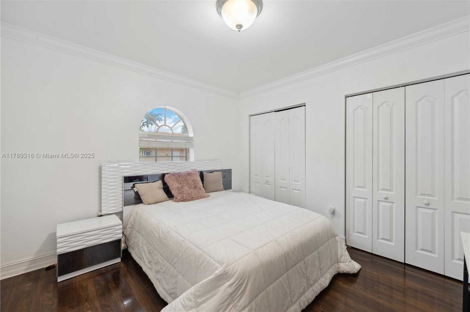 Small Image of 105 SOUTH ROYAL POINCIANA BLVD, Miami Springs Number 16