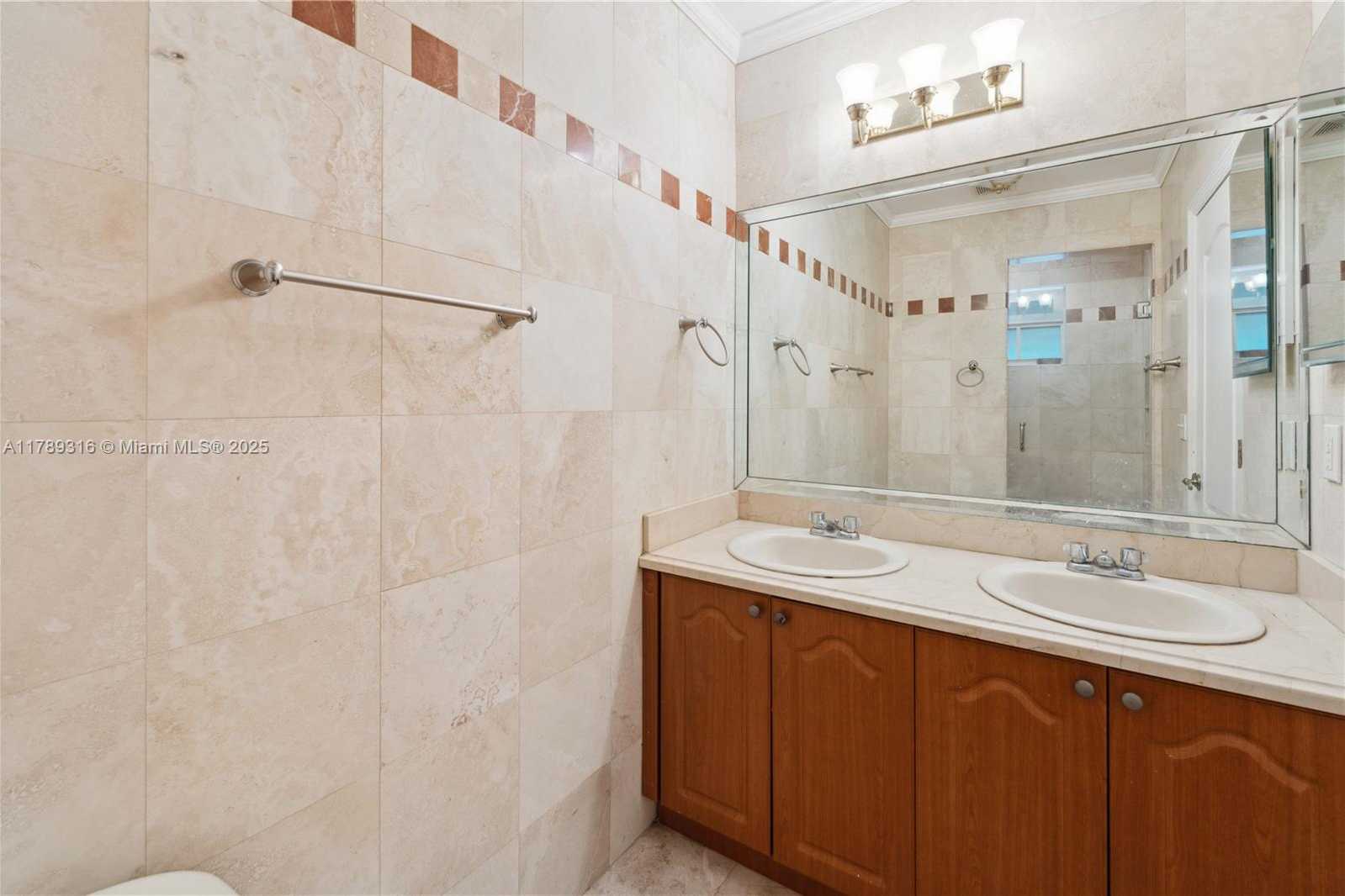 Small Image of 105 SOUTH ROYAL POINCIANA BLVD, Miami Springs Number 19