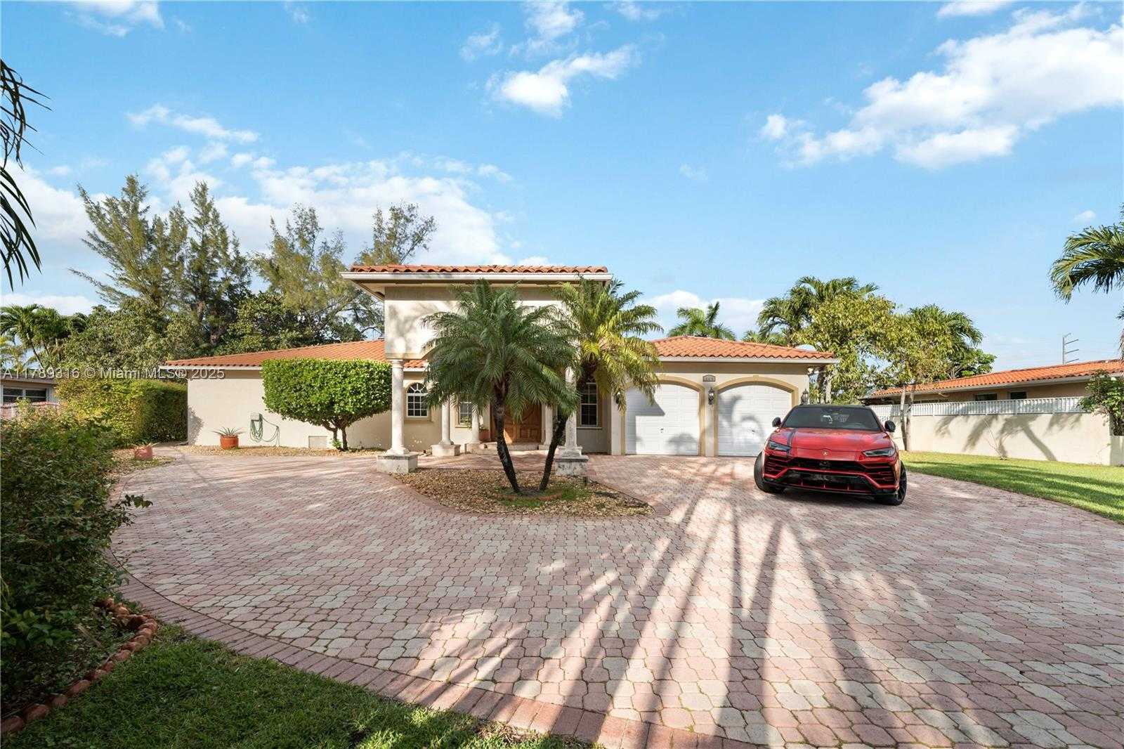 Small Image of 105 SOUTH ROYAL POINCIANA BLVD, Miami Springs Number 2