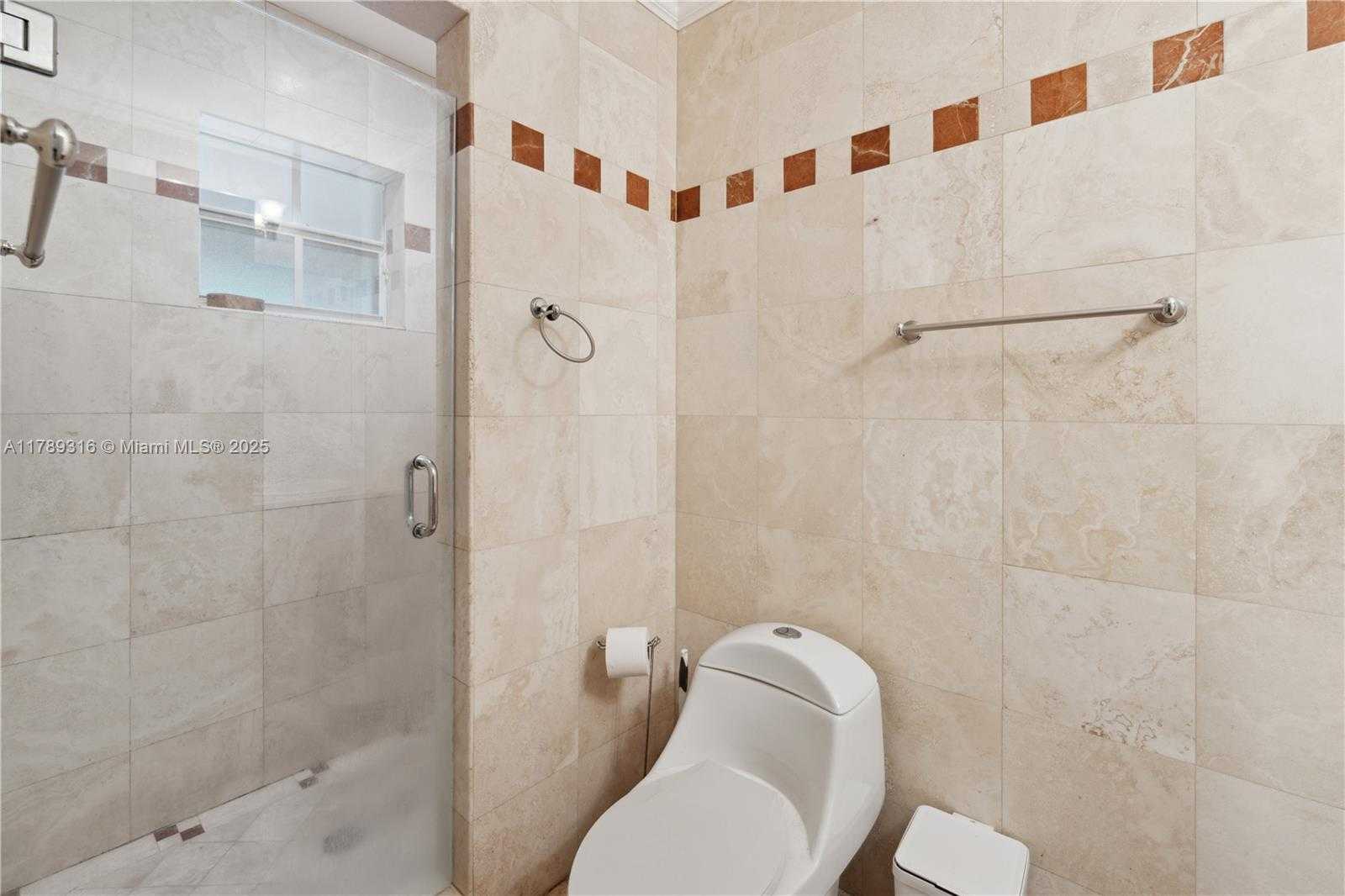 Small Image of 105 SOUTH ROYAL POINCIANA BLVD, Miami Springs Number 20