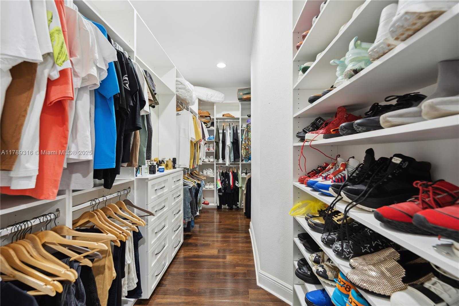 Small Image of 105 SOUTH ROYAL POINCIANA BLVD, Miami Springs Number 24