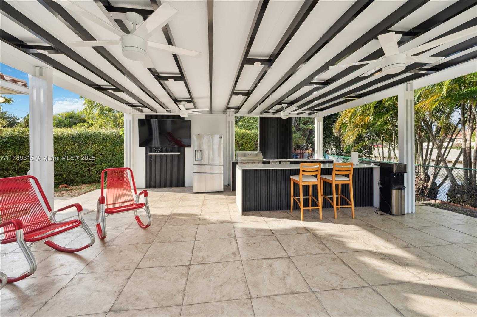 Small Image of 105 SOUTH ROYAL POINCIANA BLVD, Miami Springs Number 26