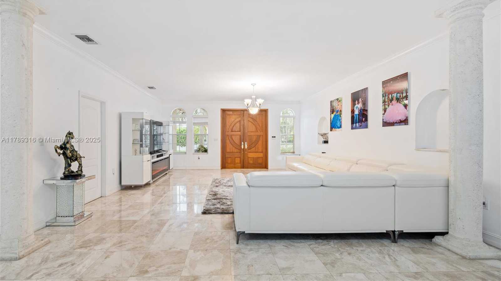 Small Image of 105 SOUTH ROYAL POINCIANA BLVD, Miami Springs Number 3
