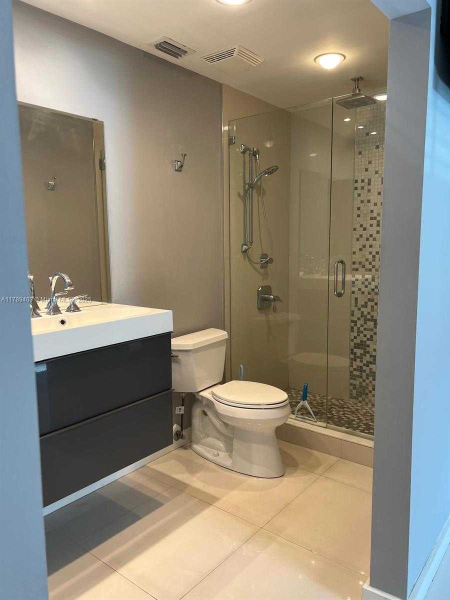 Small Image of 7522 SOUTH WEST 6TH ST, North Lauderdale Number 13