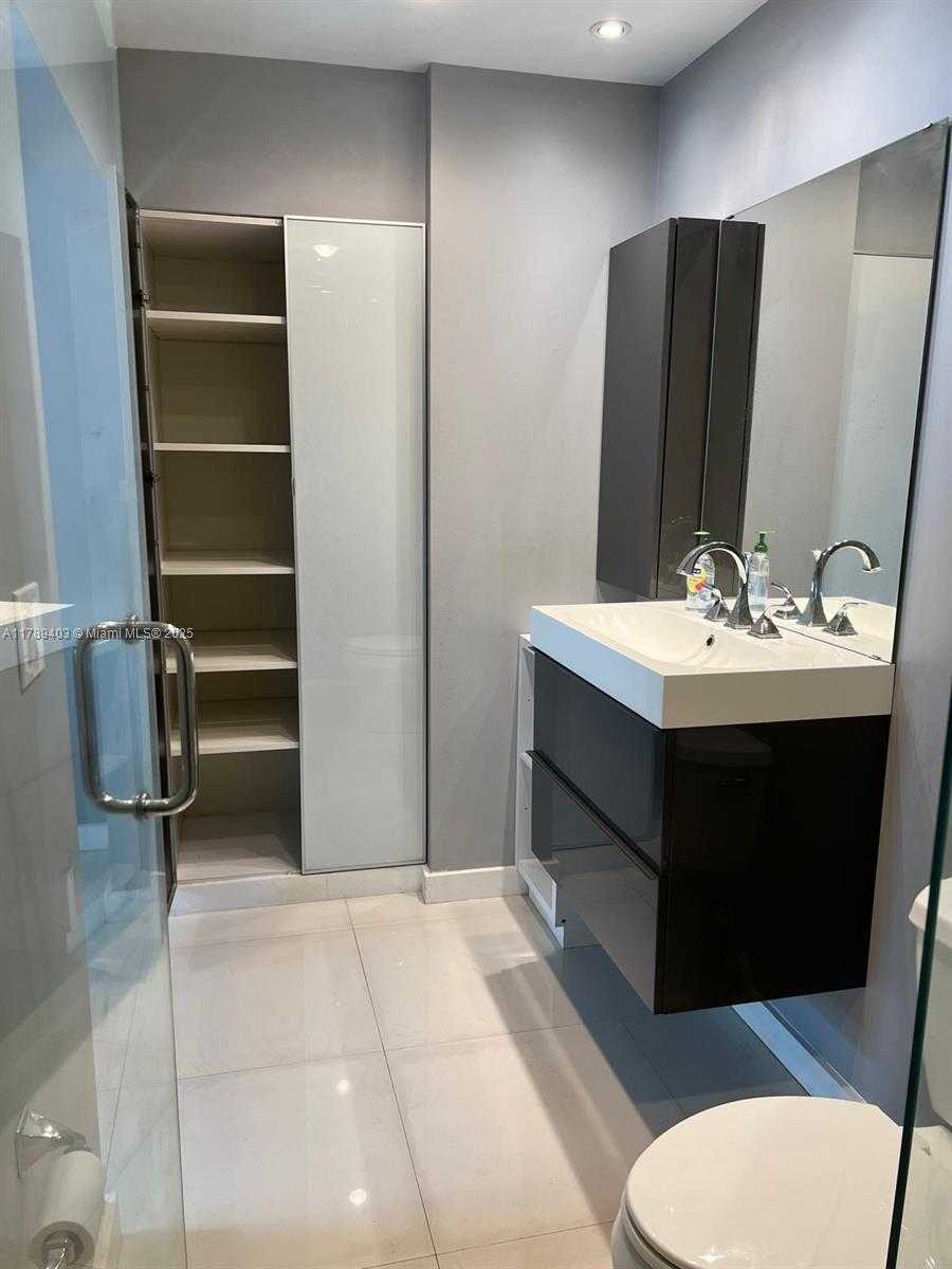 Small Image of 7522 SOUTH WEST 6TH ST, North Lauderdale Number 15