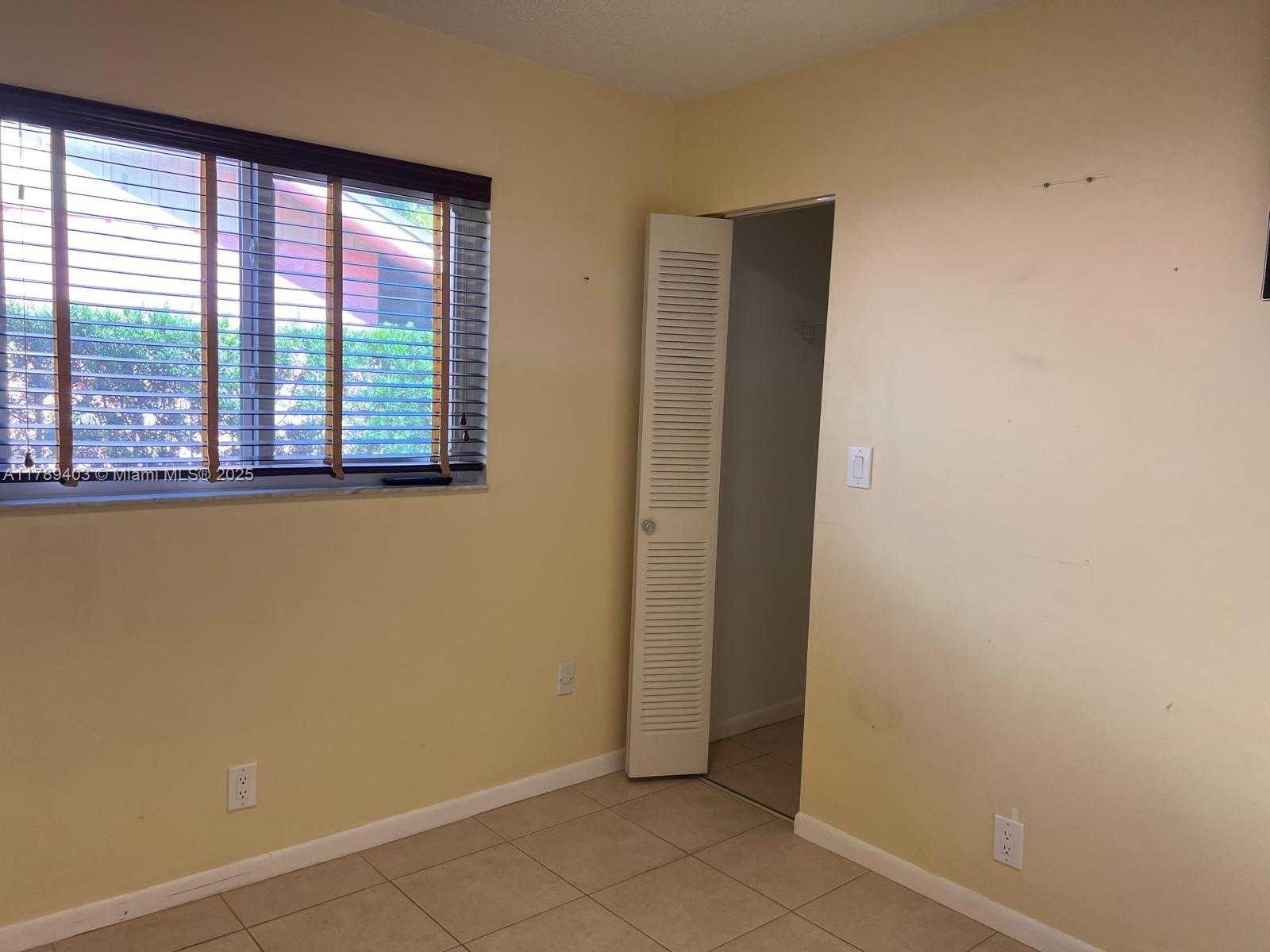 Small Image of 7522 SOUTH WEST 6TH ST, North Lauderdale Number 24