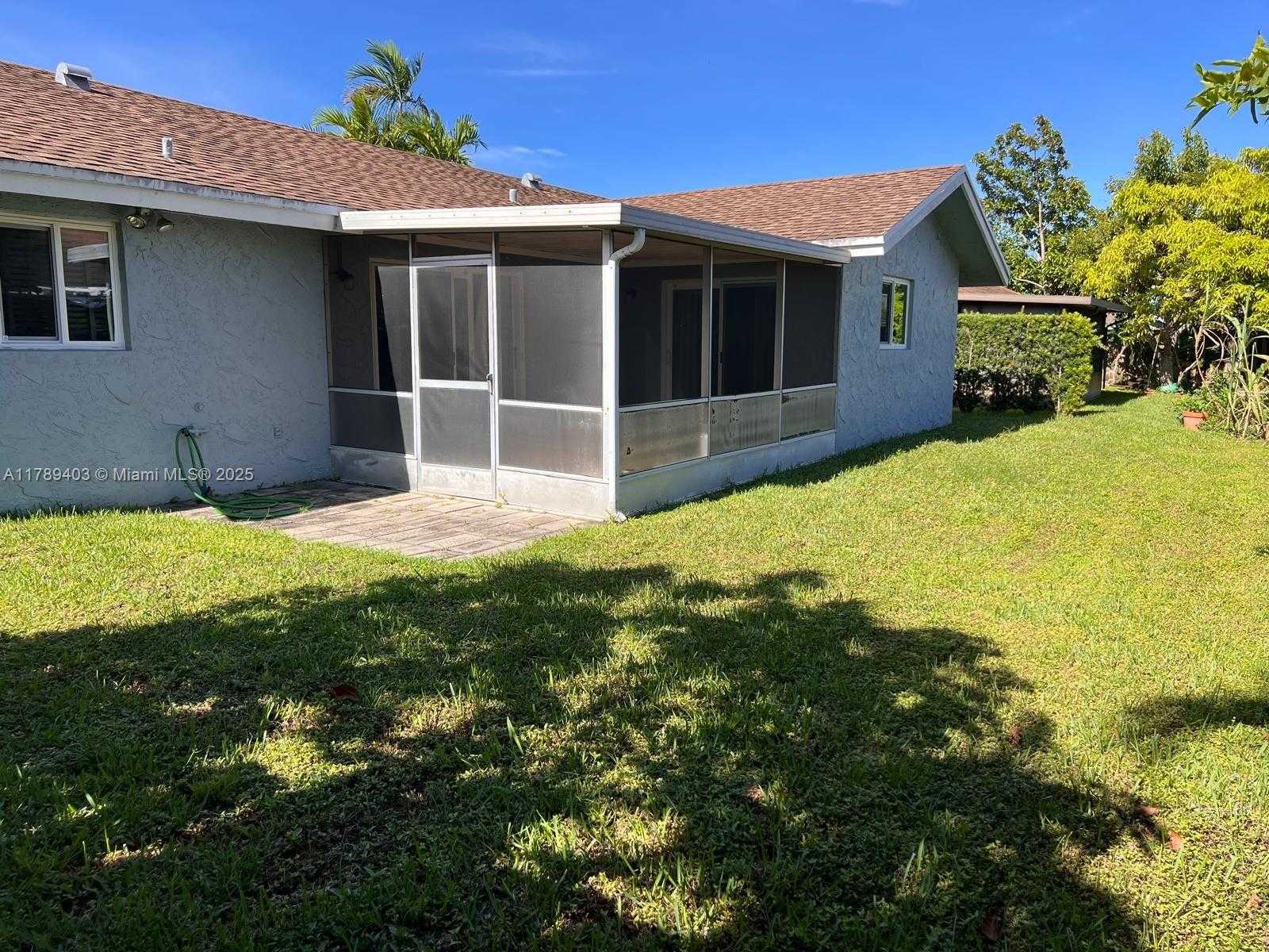 Small Image of 7522 SOUTH WEST 6TH ST, North Lauderdale Number 31