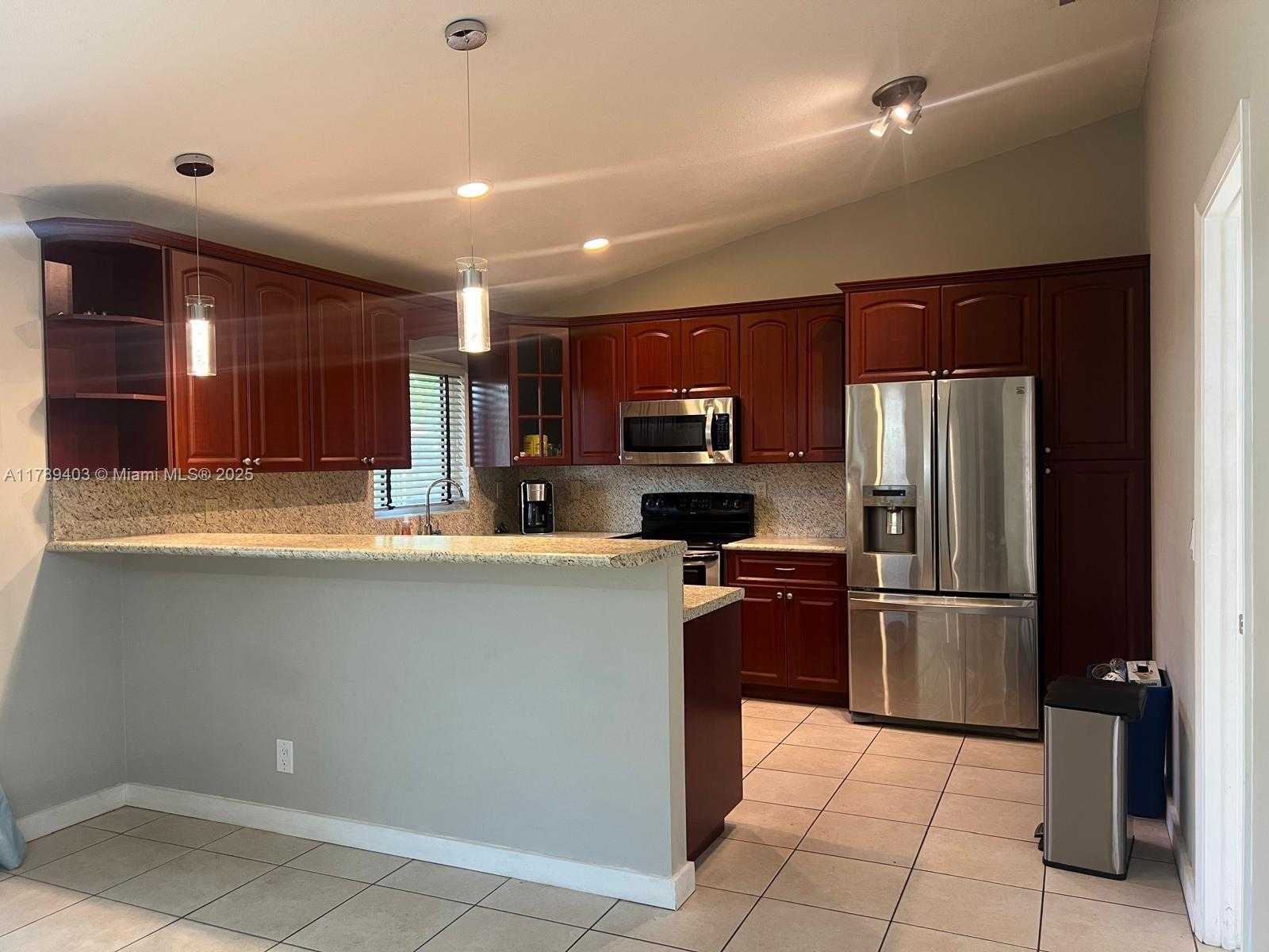Small Image of 7522 SOUTH WEST 6TH ST, North Lauderdale Number 6