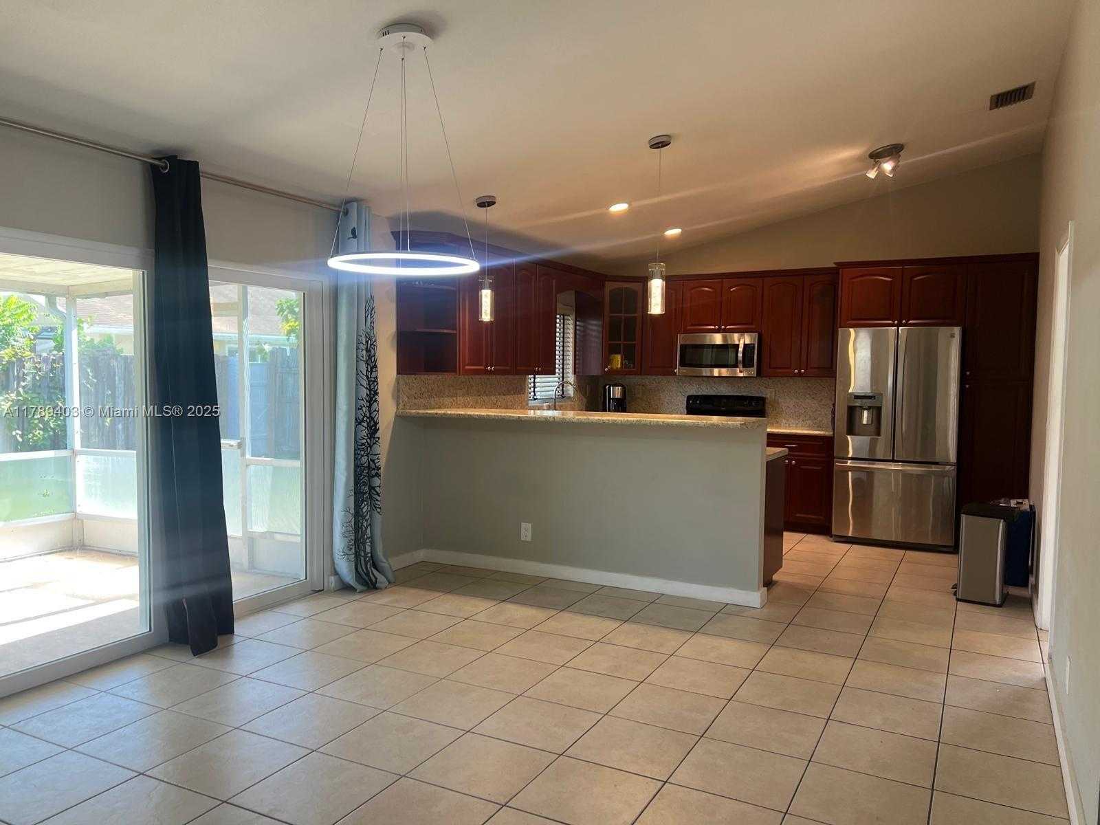 Small Image of 7522 SOUTH WEST 6TH ST, North Lauderdale Number 7