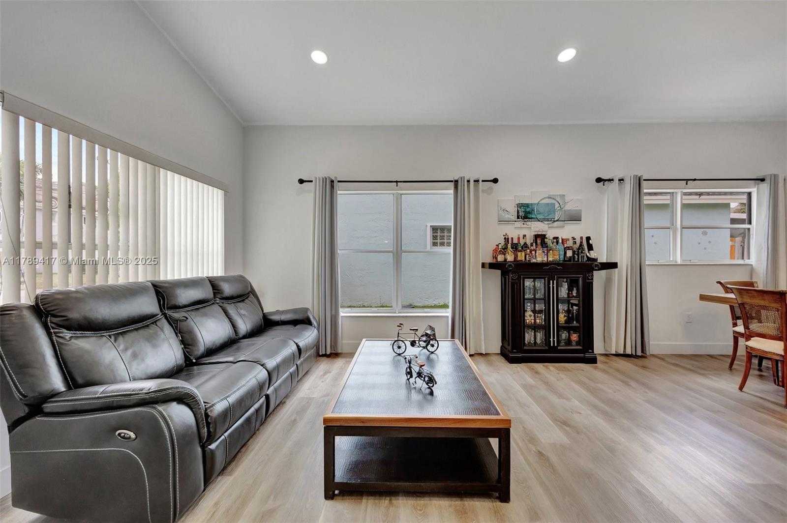 Small Image of 12113 SOUTH WEST 249TH ST, Homestead Number 10