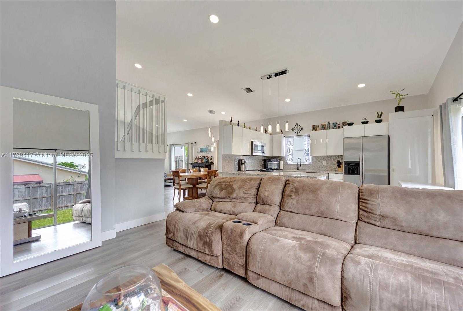 Small Image of 12113 SOUTH WEST 249TH ST, Homestead Number 16
