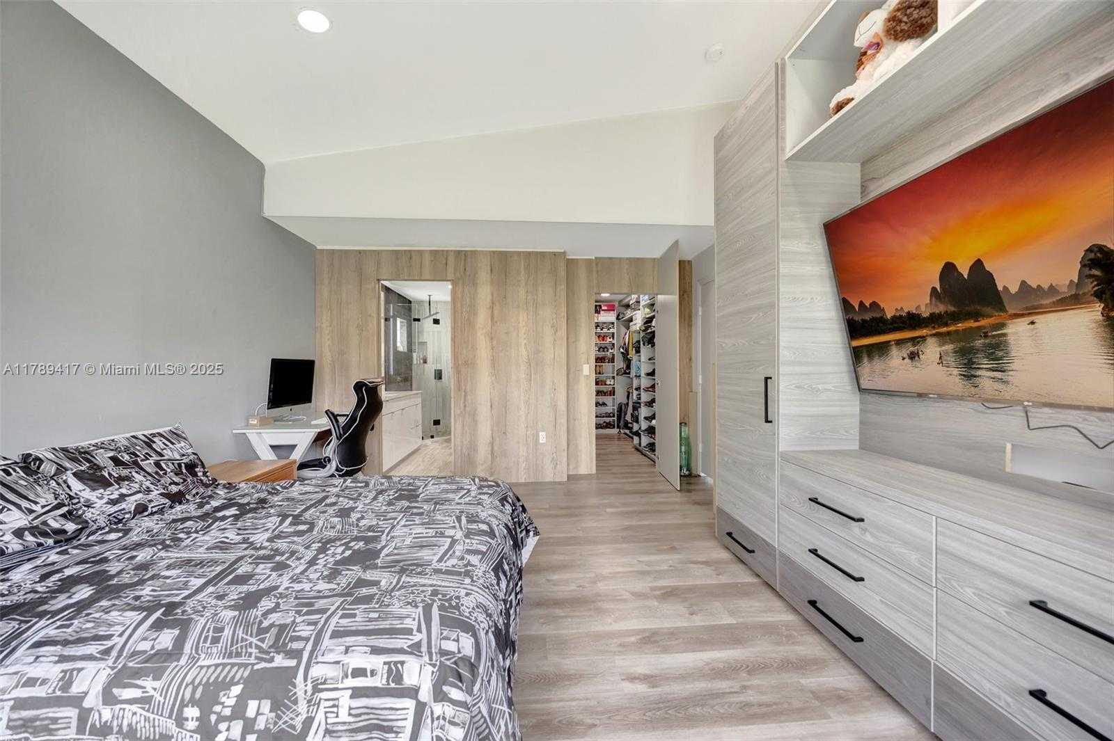 Small Image of 12113 SOUTH WEST 249TH ST, Homestead Number 21