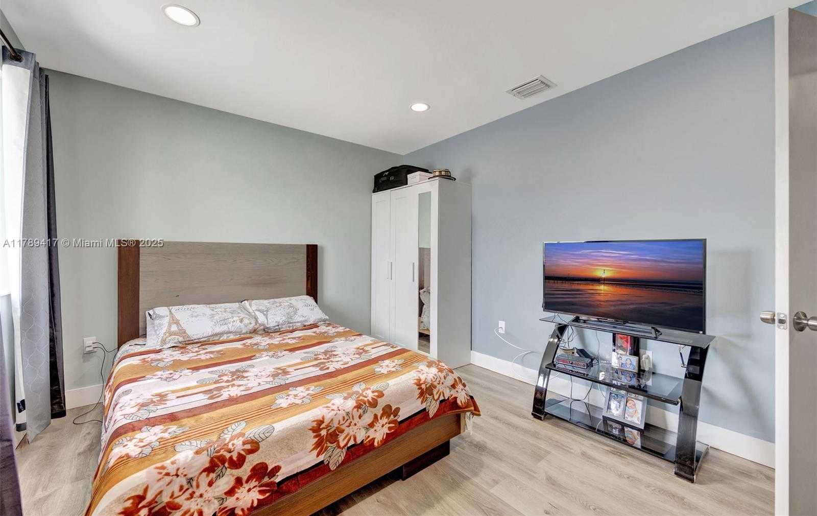 Small Image of 12113 SOUTH WEST 249TH ST, Homestead Number 27