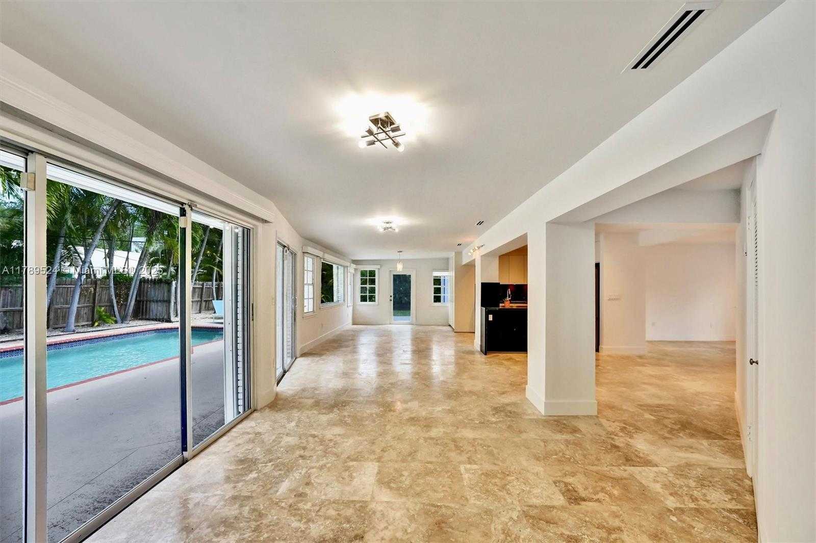 Small Image of 255 RIDGEWOOD RD, Key Biscayne Number 19