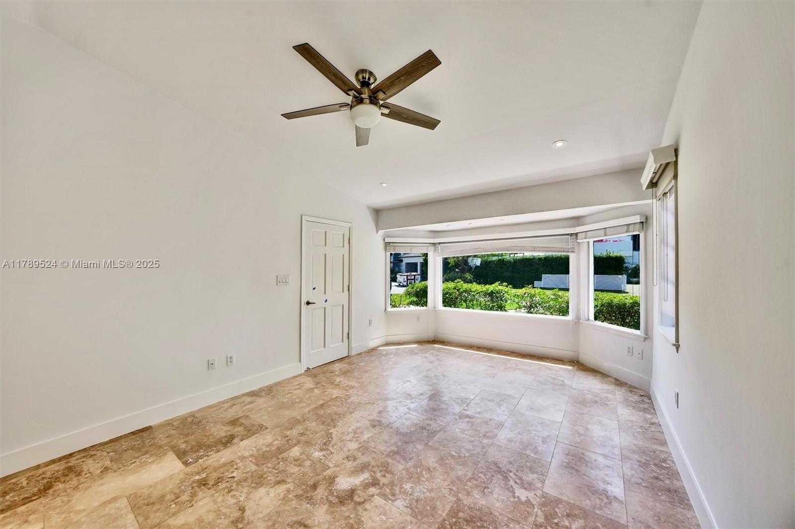 Small Image of 255 RIDGEWOOD RD, Key Biscayne Number 25