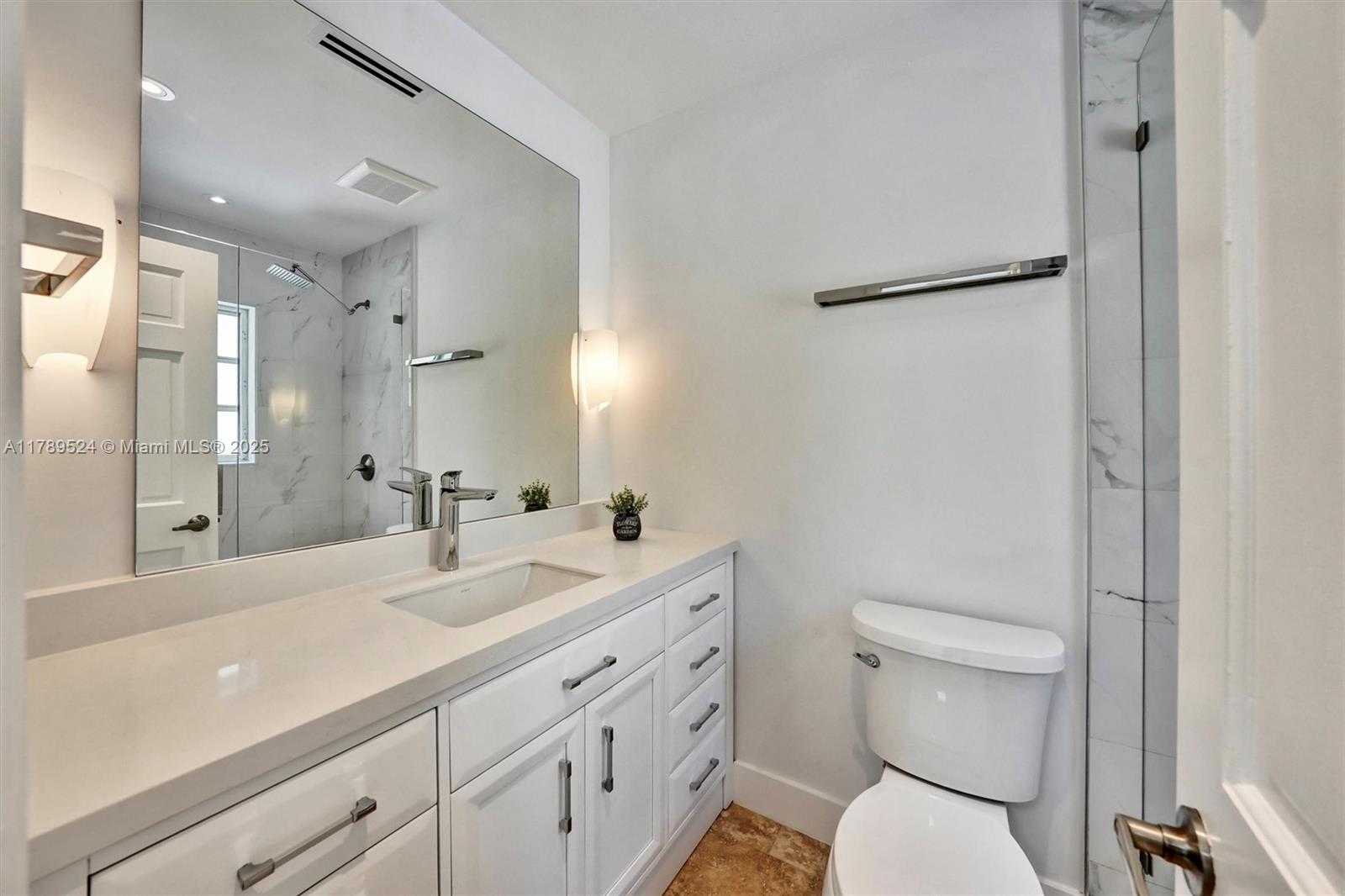 Small Image of 255 RIDGEWOOD RD, Key Biscayne Number 44