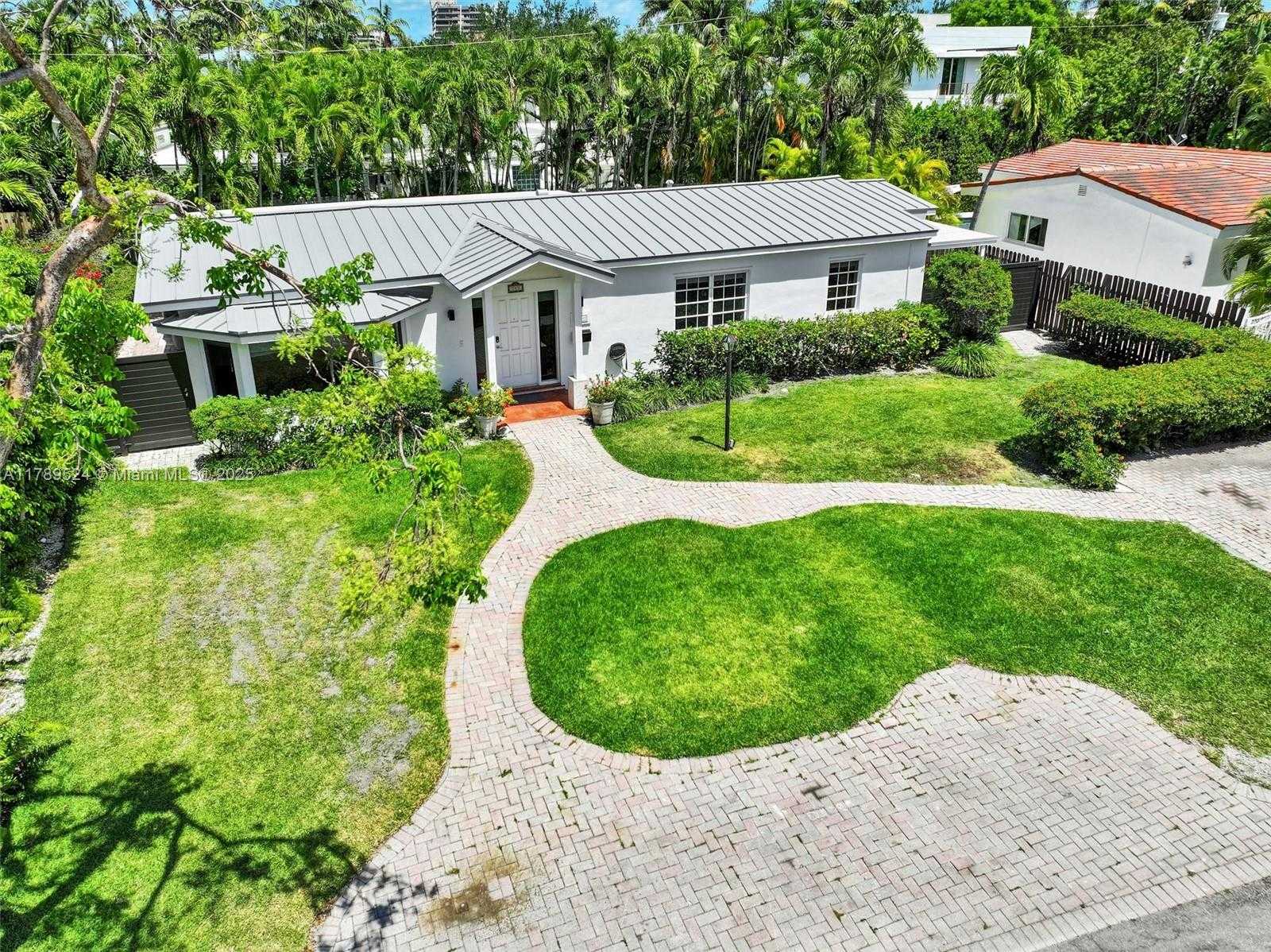Small Image of 255 RIDGEWOOD RD, Key Biscayne Number 50