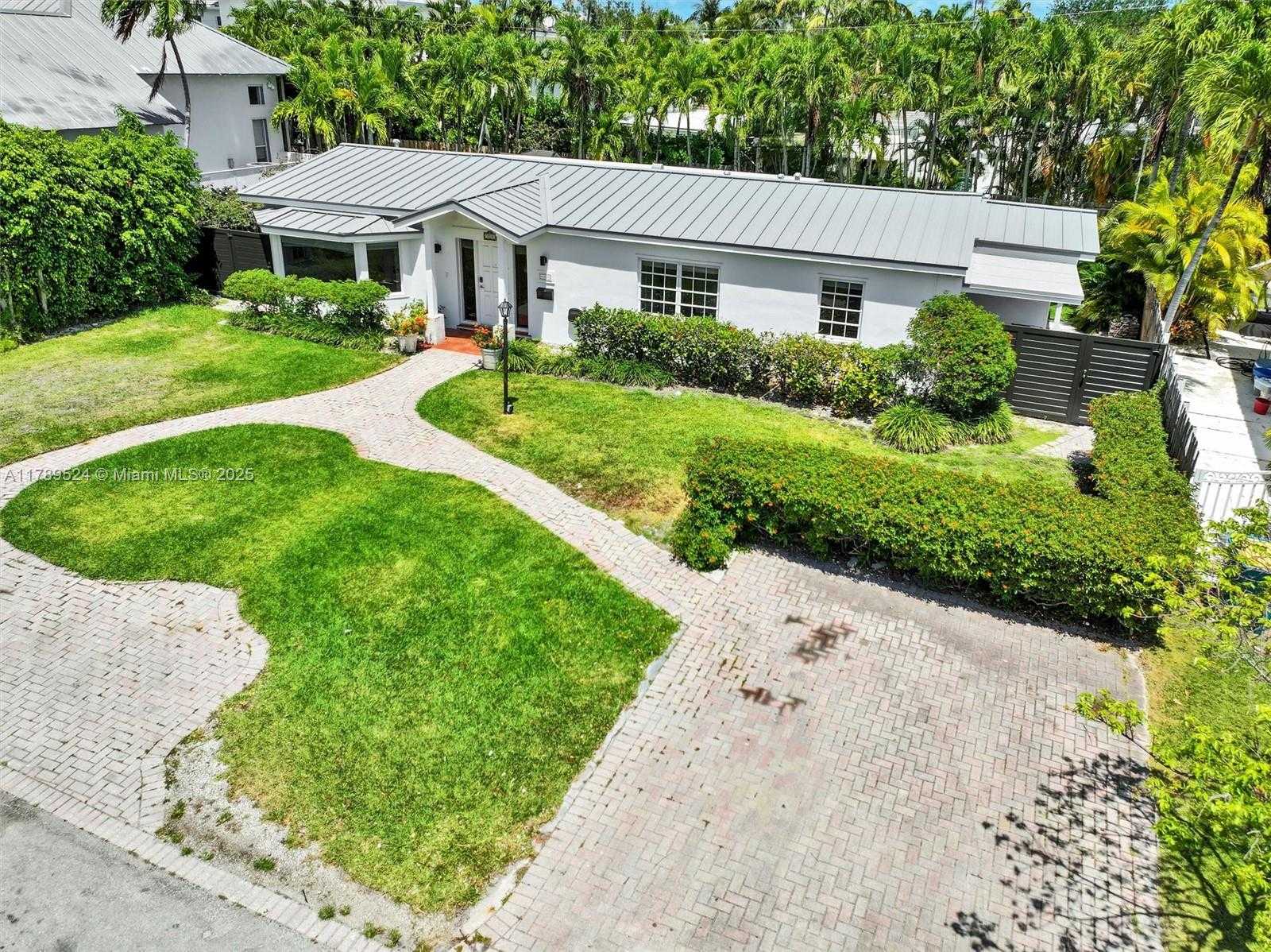 Small Image of 255 RIDGEWOOD RD, Key Biscayne Number 51