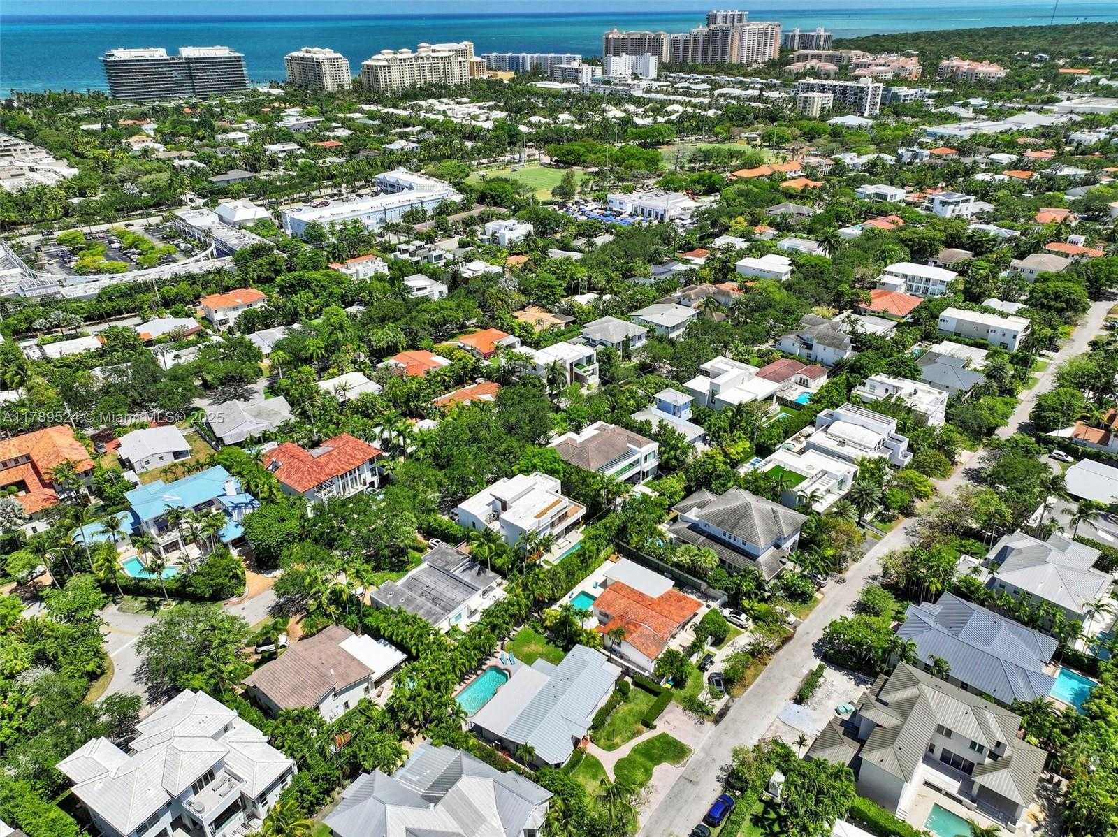 Small Image of 255 RIDGEWOOD RD, Key Biscayne Number 58