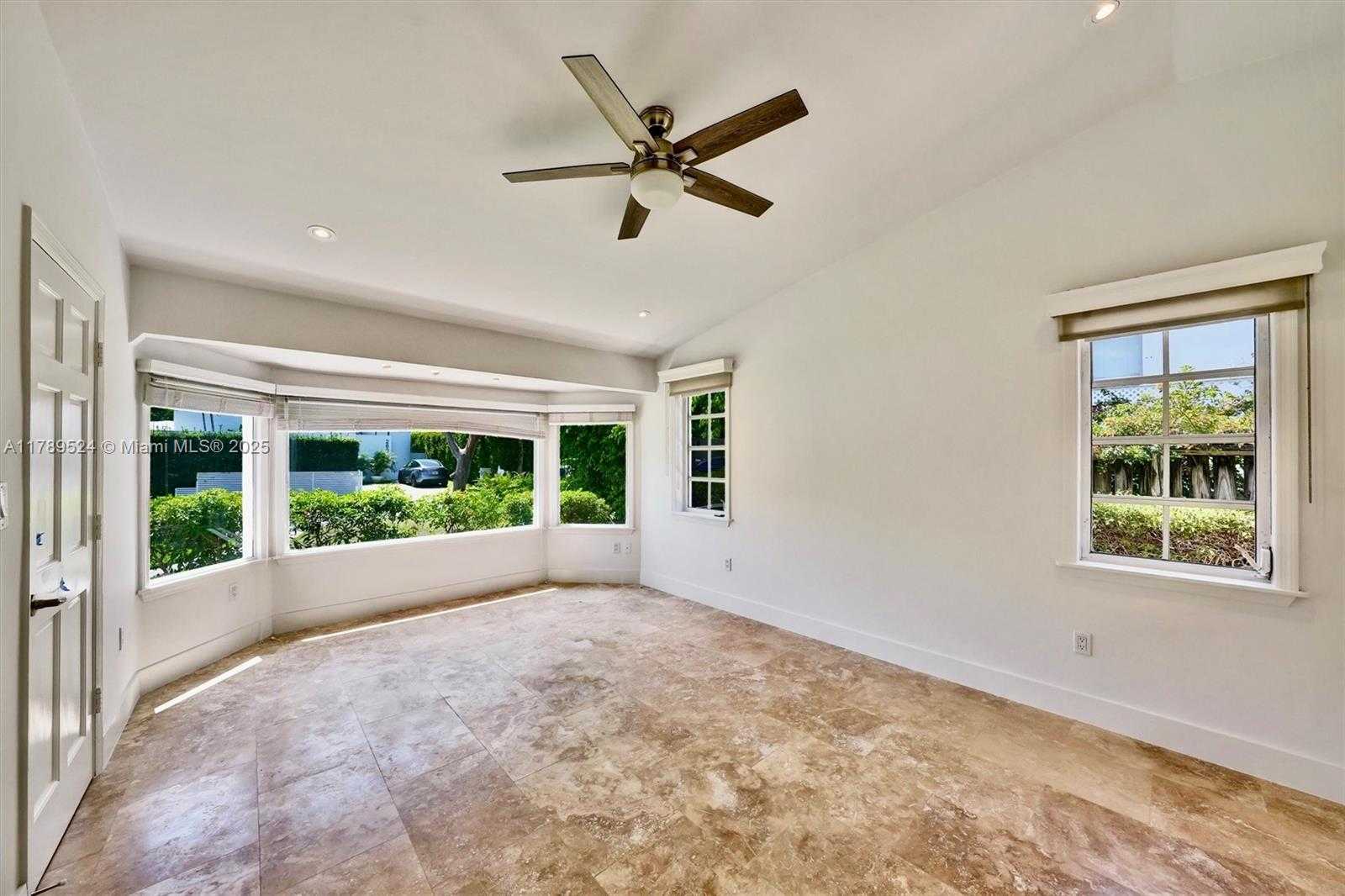 Small Image of 255 RIDGEWOOD RD, Key Biscayne Number 62