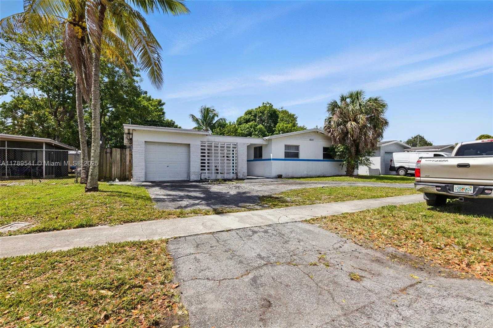 Small Image of 4210 NORTH WEST 23RD ST, Lauderhill Number 27