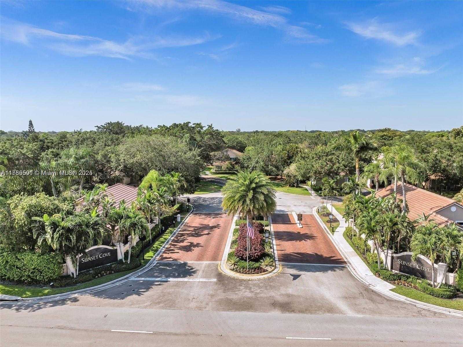 Small Image of 10132 NORTH WEST 4TH, Plantation Number 2