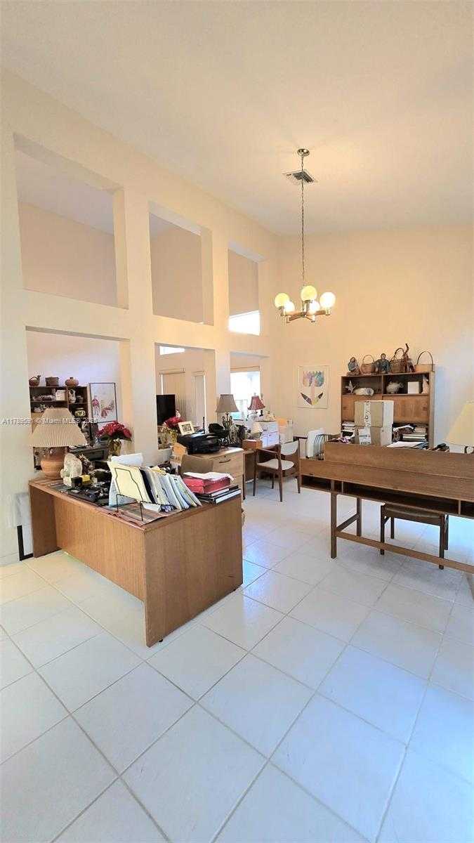 Small Image of 10132 NORTH WEST 4TH, Plantation Number 24