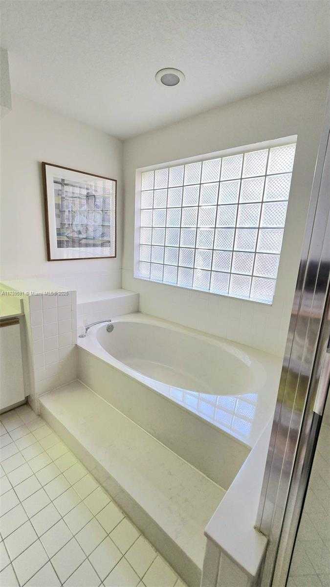Small Image of 10132 NORTH WEST 4TH, Plantation Number 29