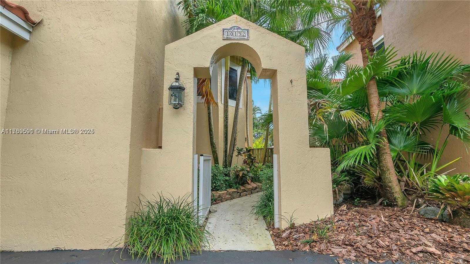 Small Image of 10132 NORTH WEST 4TH, Plantation Number 7