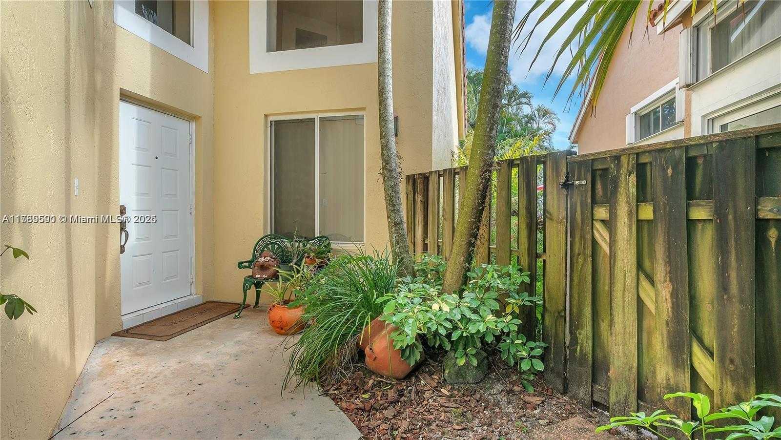 Small Image of 10132 NORTH WEST 4TH, Plantation Number 8