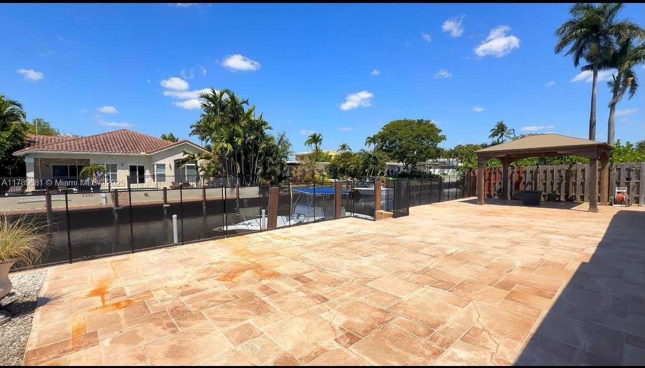 Small Image of 2543 MARATHON LN, Fort Lauderdale Number 22