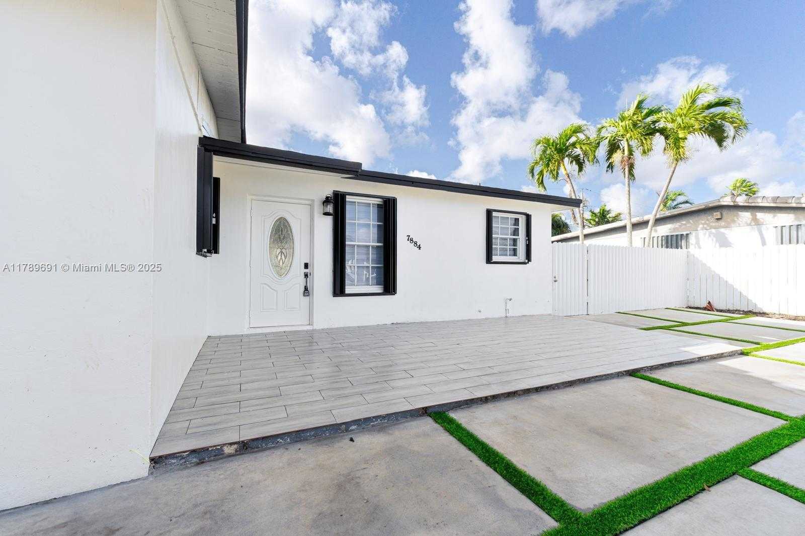 Small Image of Hialeah Number 2