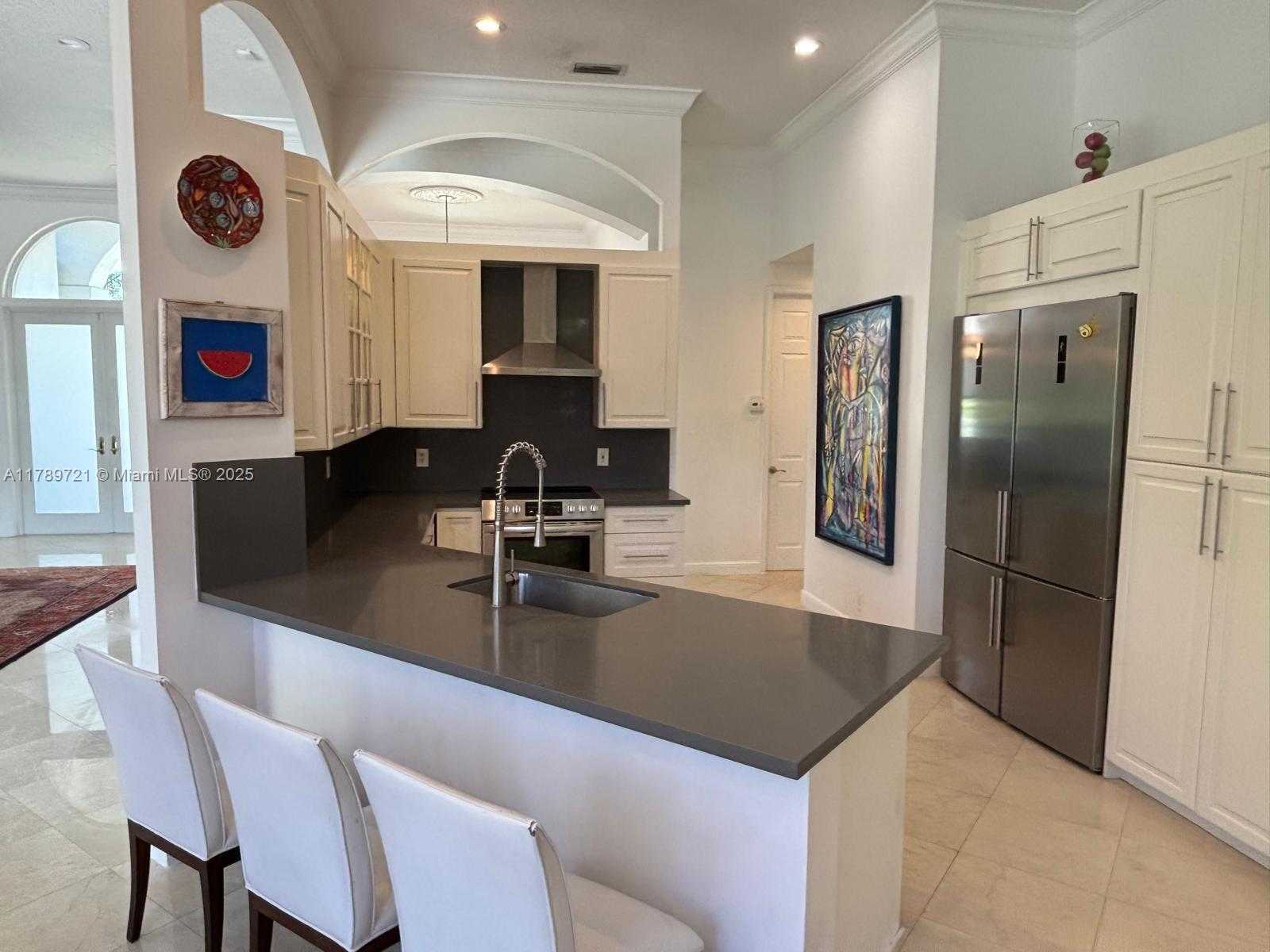 Small Image of 320 WINDMILL PALM AVE, Plantation Number 11