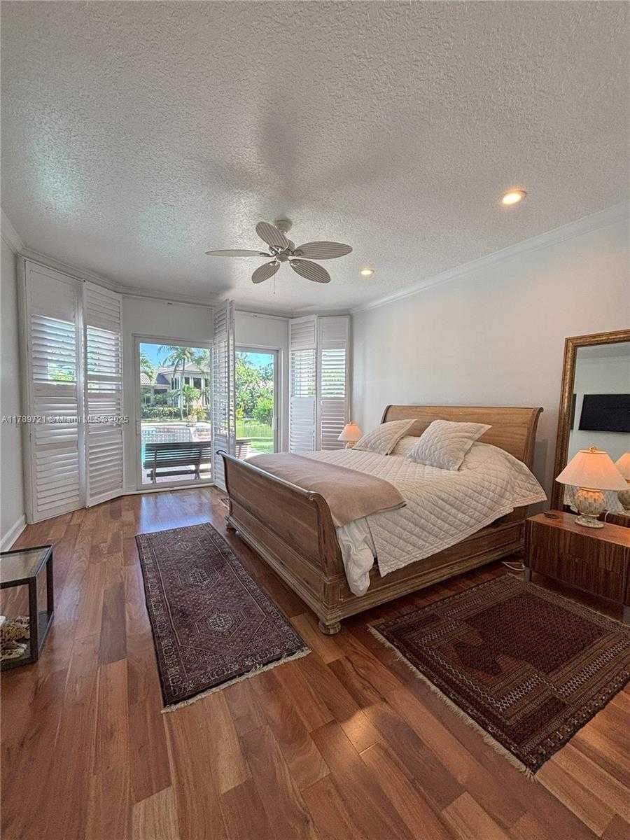 Small Image of 320 WINDMILL PALM AVE, Plantation Number 16